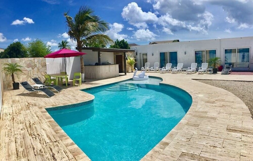 Фото Genesis Apartments