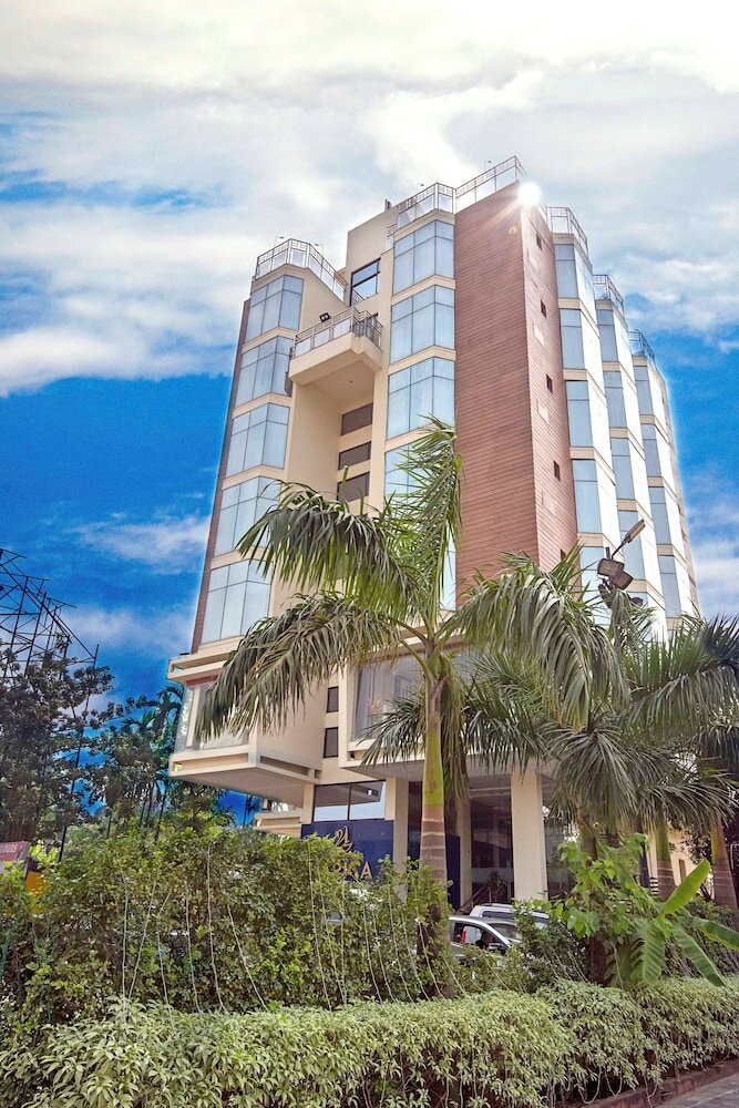 Фото отеля 1