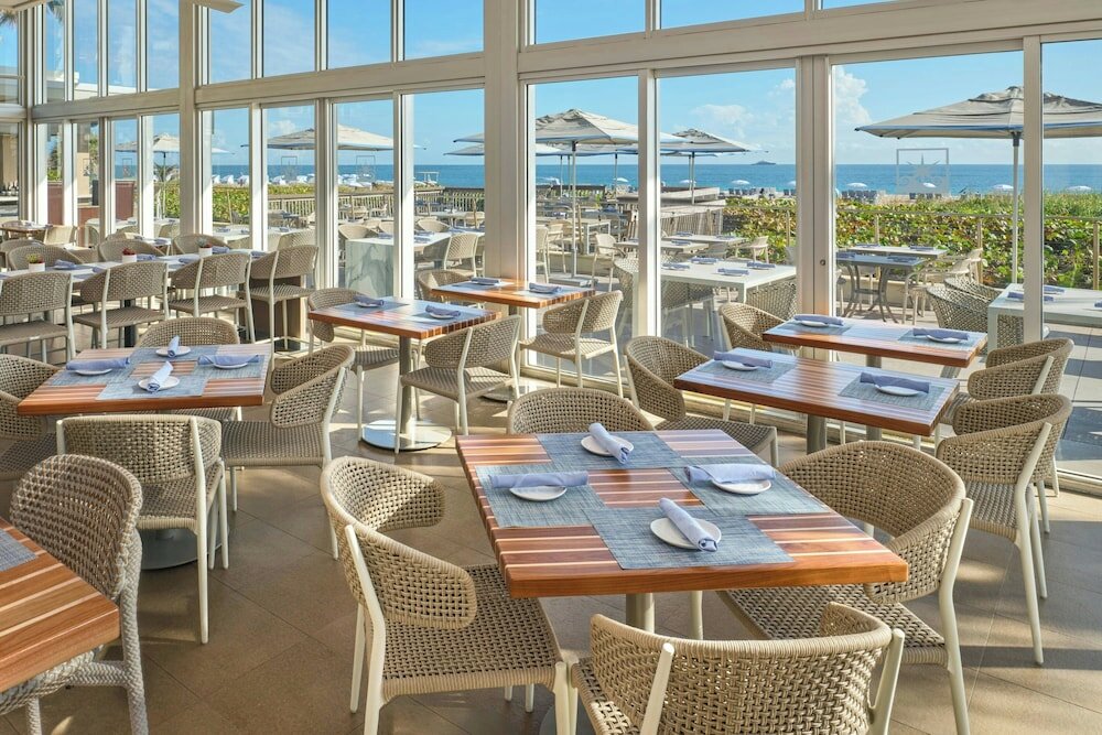 Фото Fort Lauderdale Marriott Harbor Beach Resort & SPA