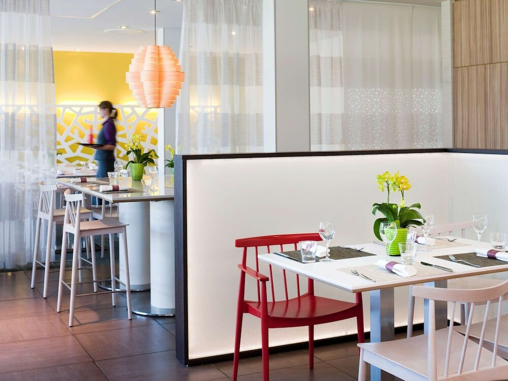 Фото Novotel Lausanne Bussigny
