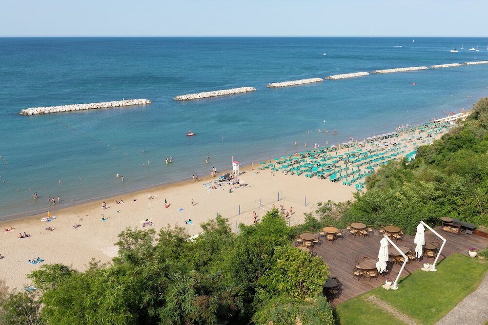 Фото Hotel Sans Souci