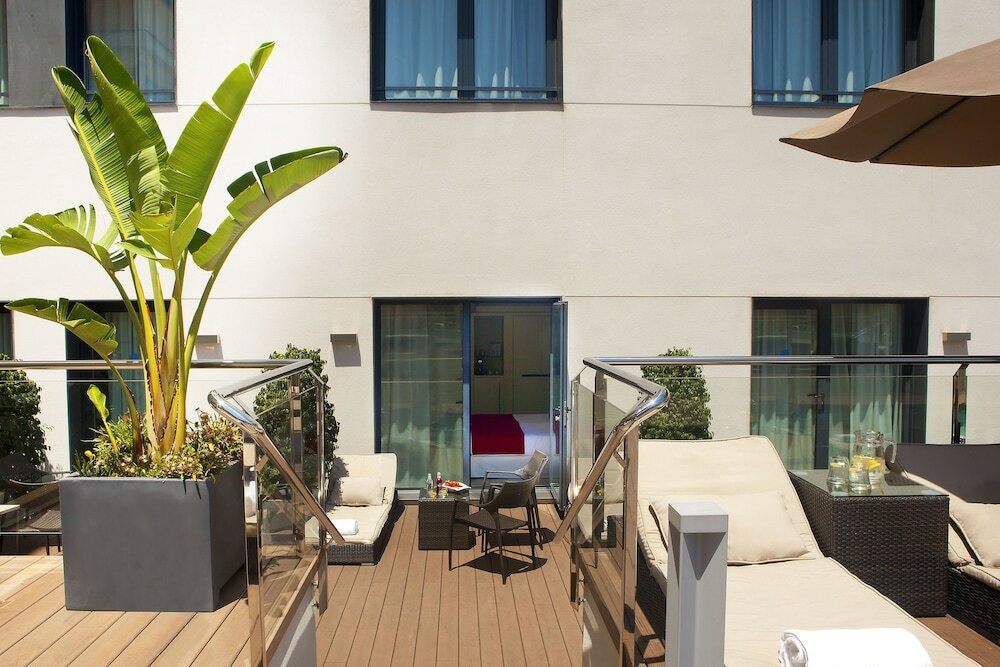 Фото Grupotel Gran Vía 678