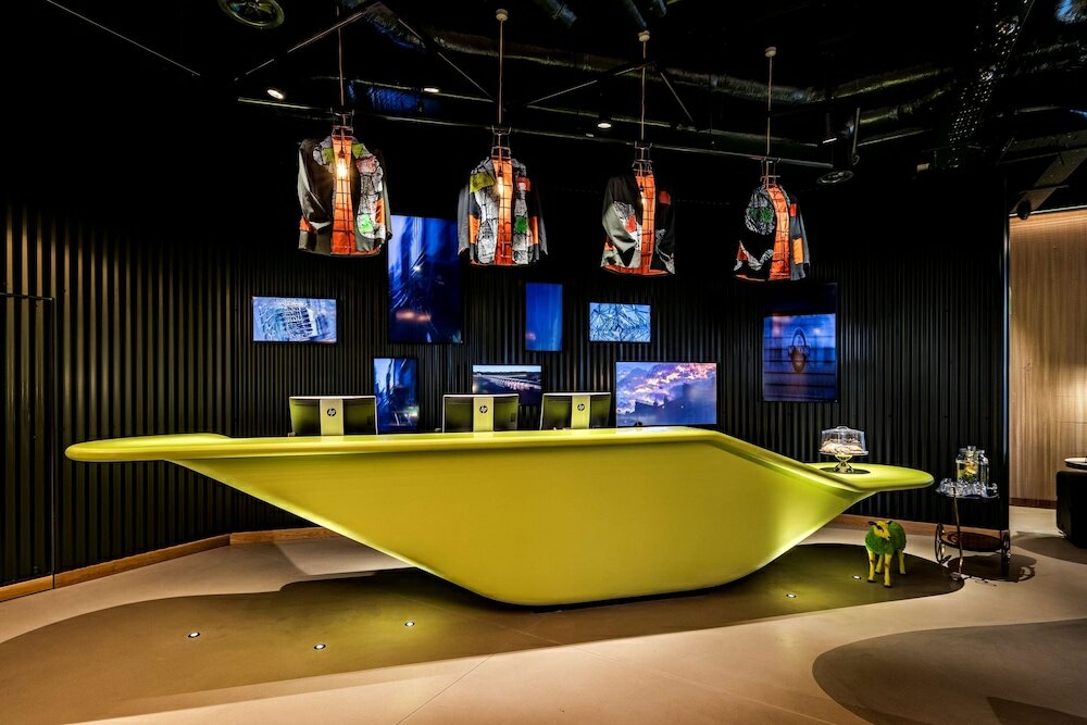 Фото nhow London