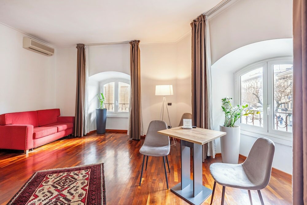 Фото Inn Rome Rooms & Suites