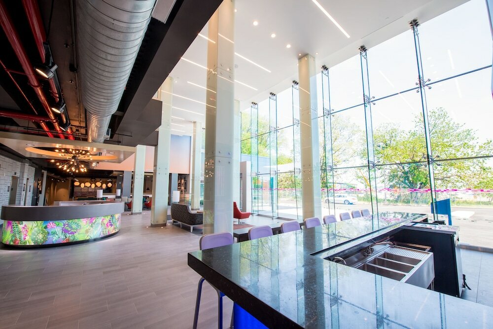 Фото Aloft New York LaGuardia Airport