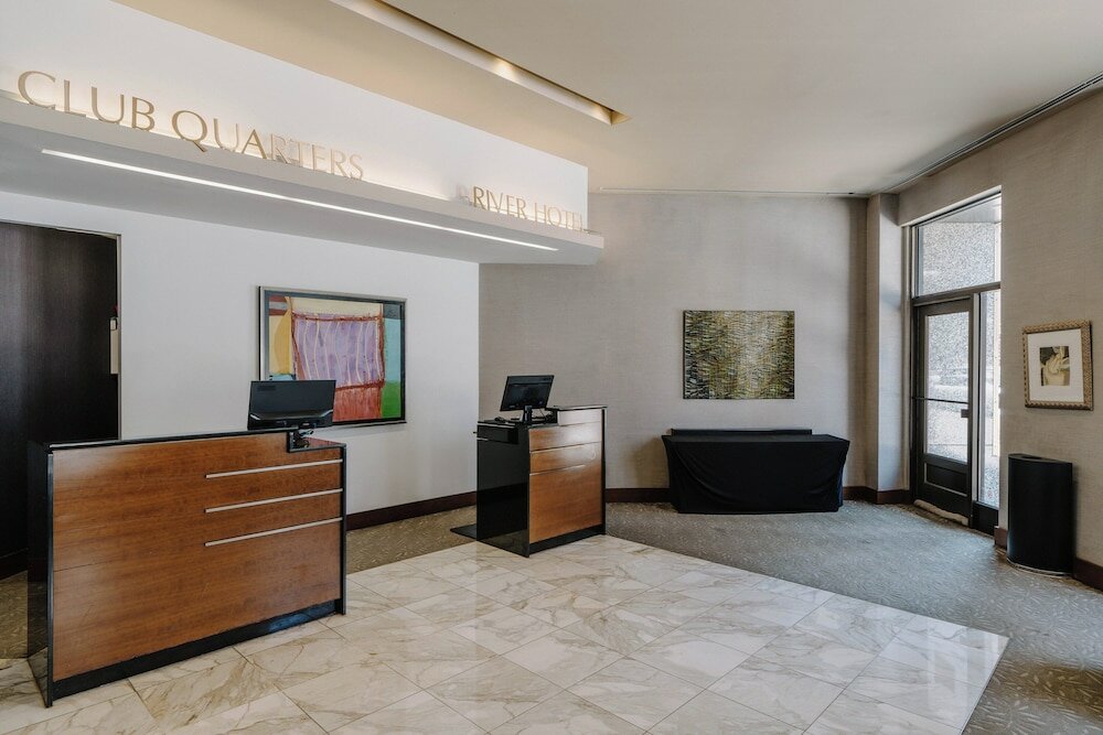 Фото Club Quarters Hotel, Wacker at Michigan, Chicago