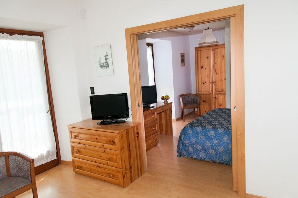 Фото Albergo Monteverde