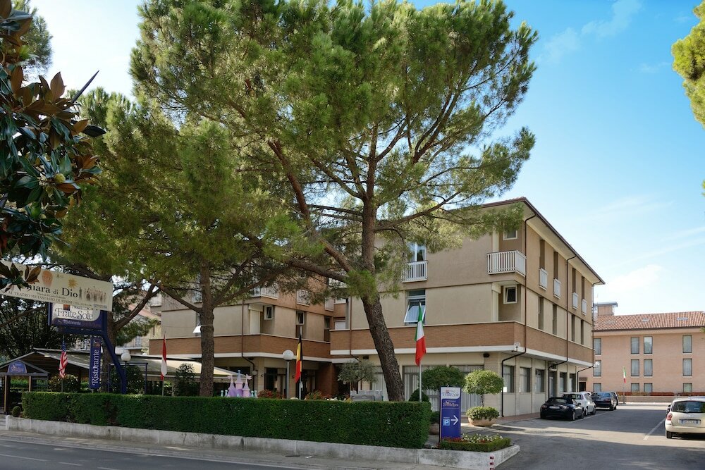 Фото Hotel Frate Sole