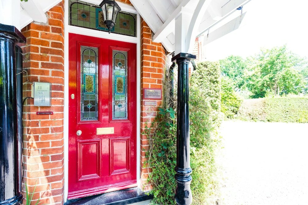 Фото The Lawn Guest House