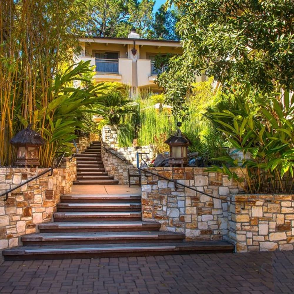 Фото Tradewinds Carmel