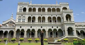 Гостиница Sheraton Grand Pune Bund Garden Hote