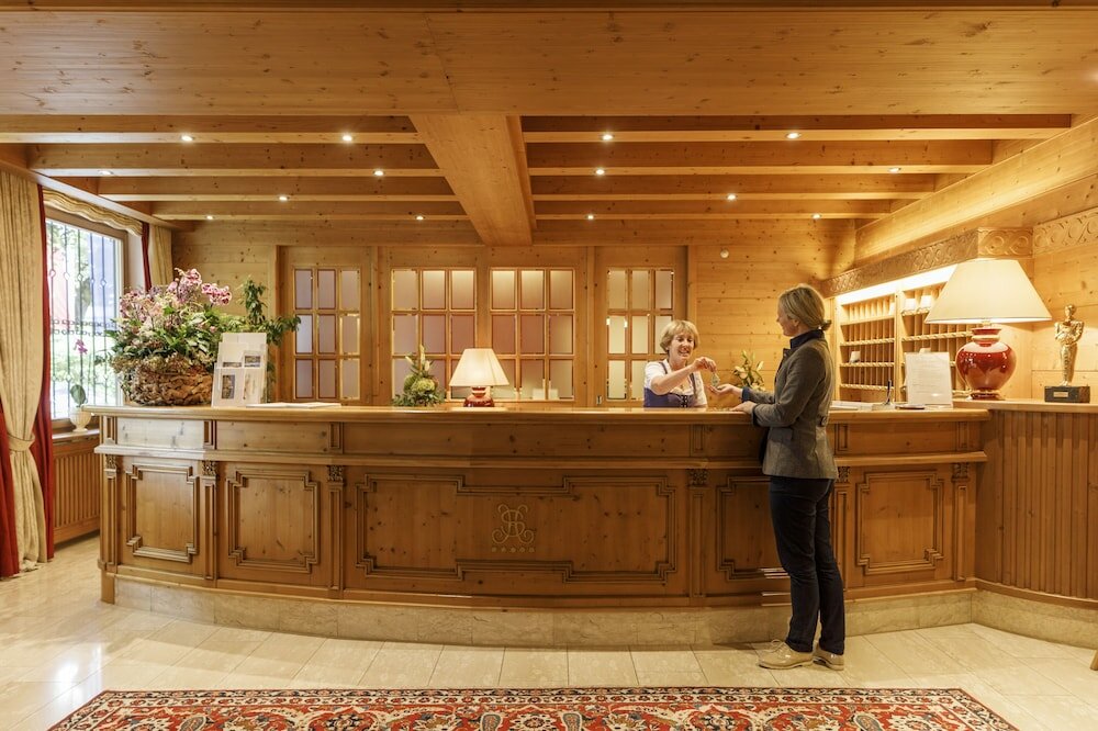 Фото Hotel Salzburgerhof