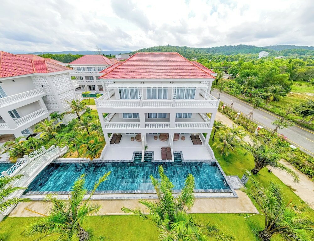 Фото Mercury Phu Quoc Resort & Villas