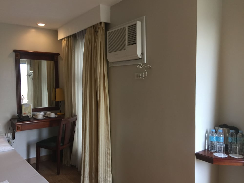 Фото Mj Hotel & Suites