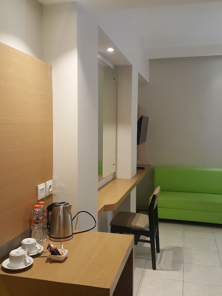 Фото Hotel Kharisma