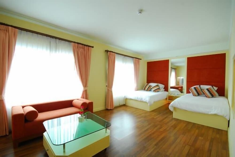 Фото Hip Bangkok