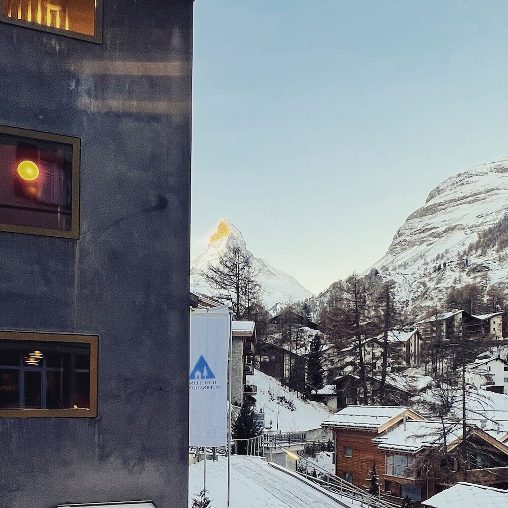 Фото Youth Hostel Zermatt