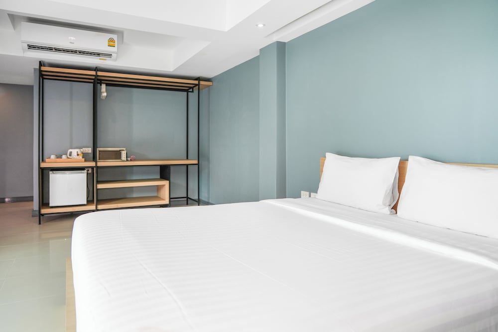 Фото Nora Lakeview Hotel