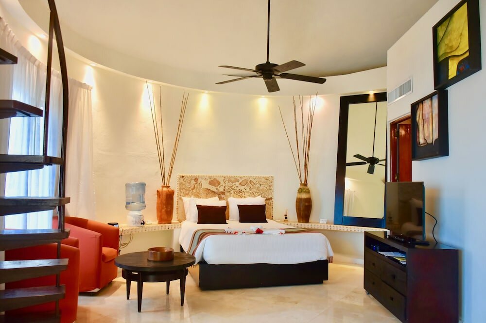 Фото Playa Palms Beach Hotel