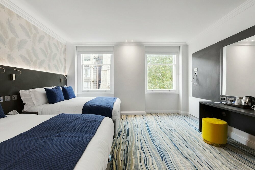 Hotel Commodore Hotel, London, photo