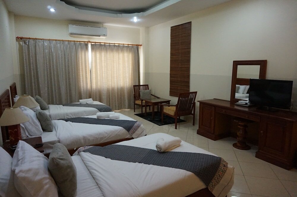 Фото New Rose Boutique Hotel