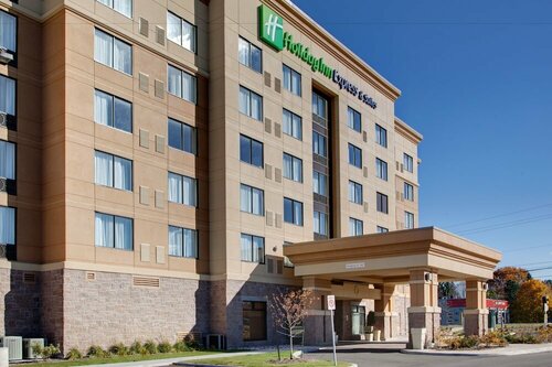 Внешний вид отеля Holiday Inn Express Hotel & Suites Ottawa West Nepean в Оттаве, фото 2