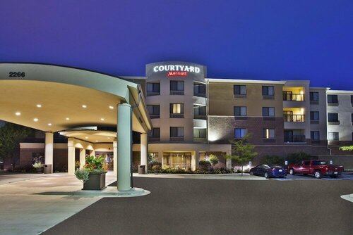 Гостиница Courtyard by Marriott Madison West Middleton в Штате Висконсин
