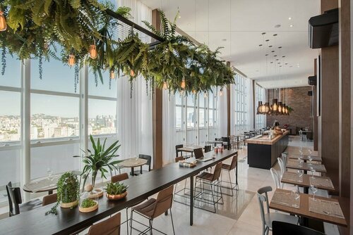 Внешний вид отеля Intercity Porto Alegre Cidade Baixa в Порту-Алегри, фото 4