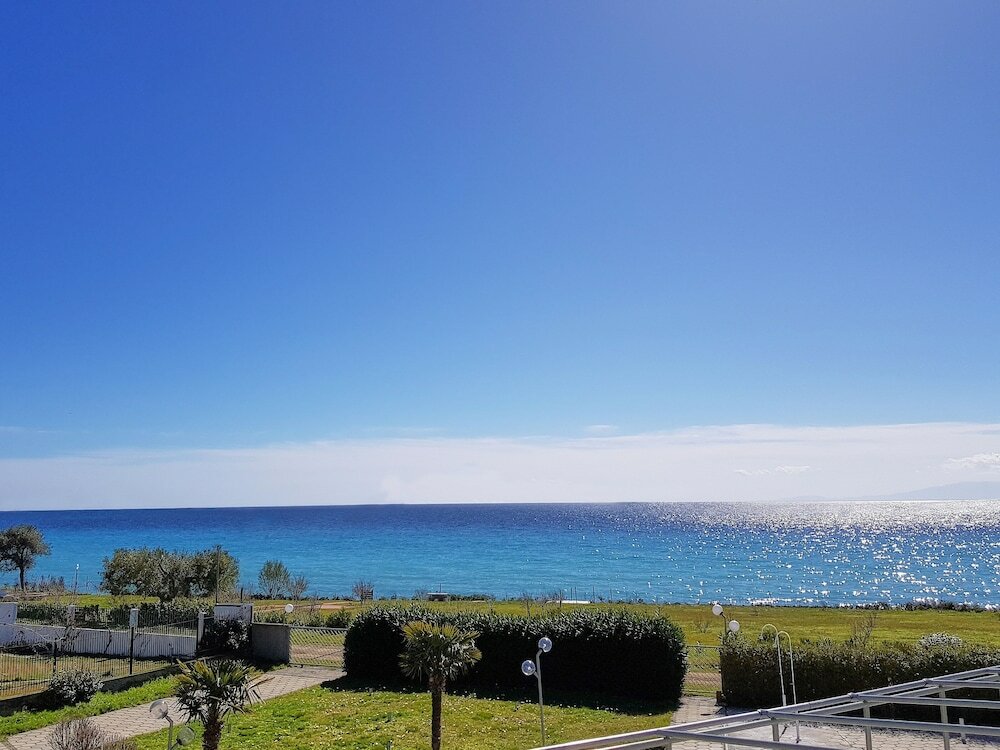 Фото Skion Palace Beach Hotel