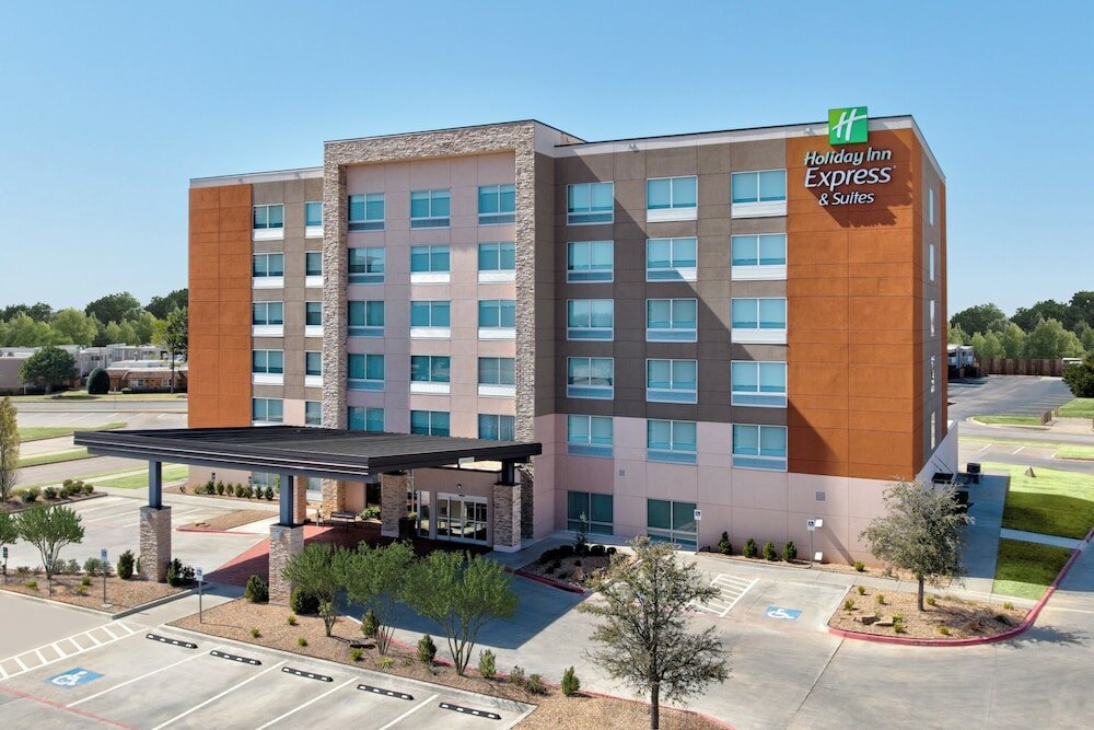Фото Holiday Inn Express & Suites Moore, an Ihg Hotel