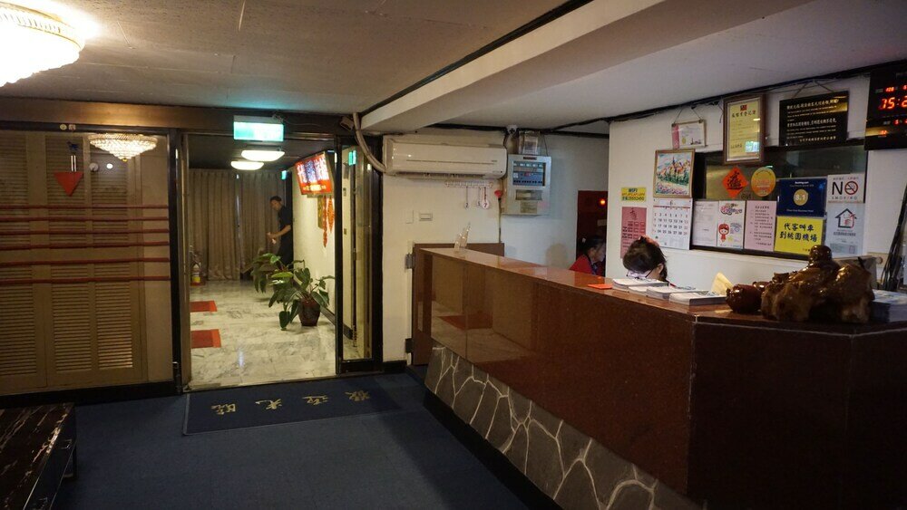 Фото Chian Huei Business Hotel