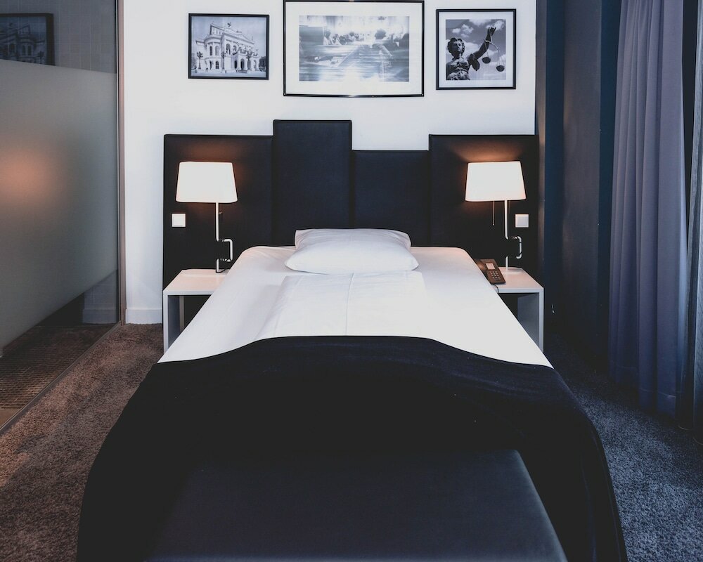 Фото Hotel Bliss Frankfurt