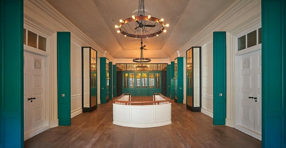 Фото The Edison George Town