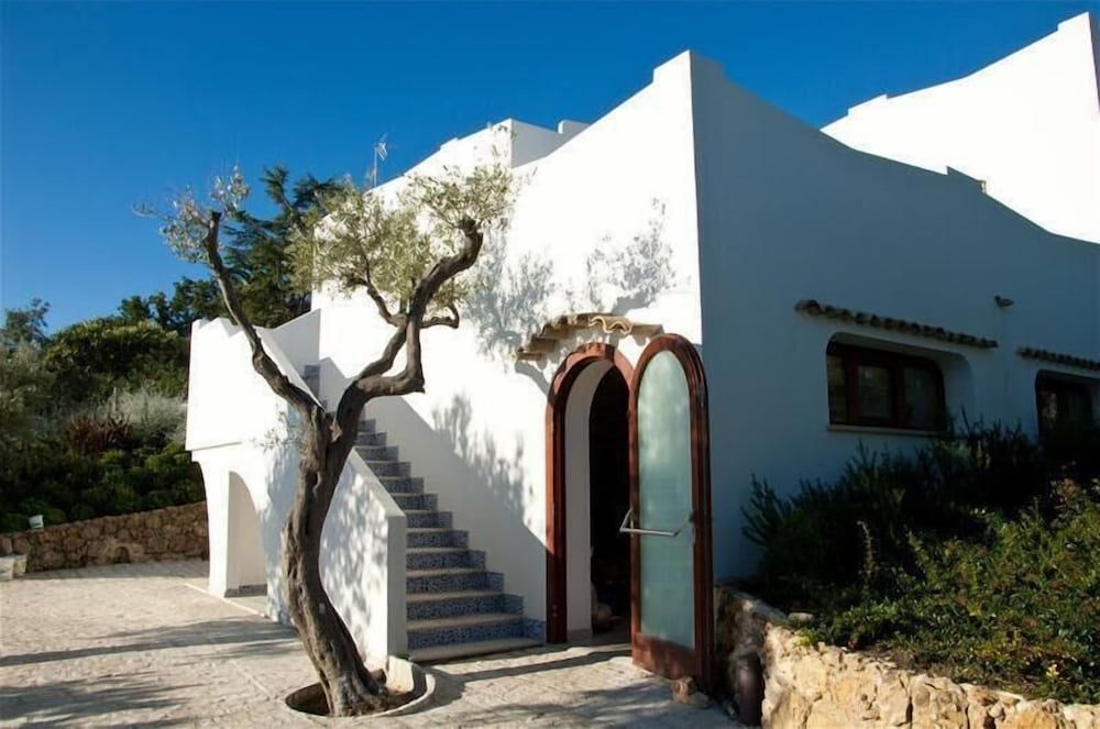 Фото Baia Delphis Resort