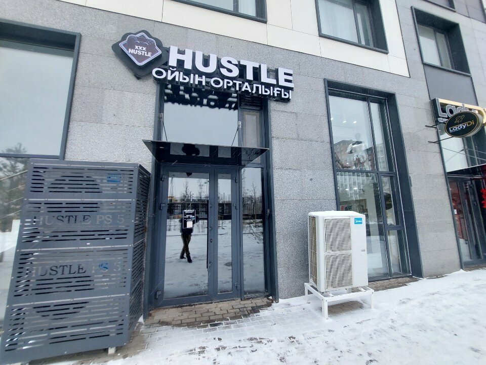Gaming club Hustle, Astana, photo