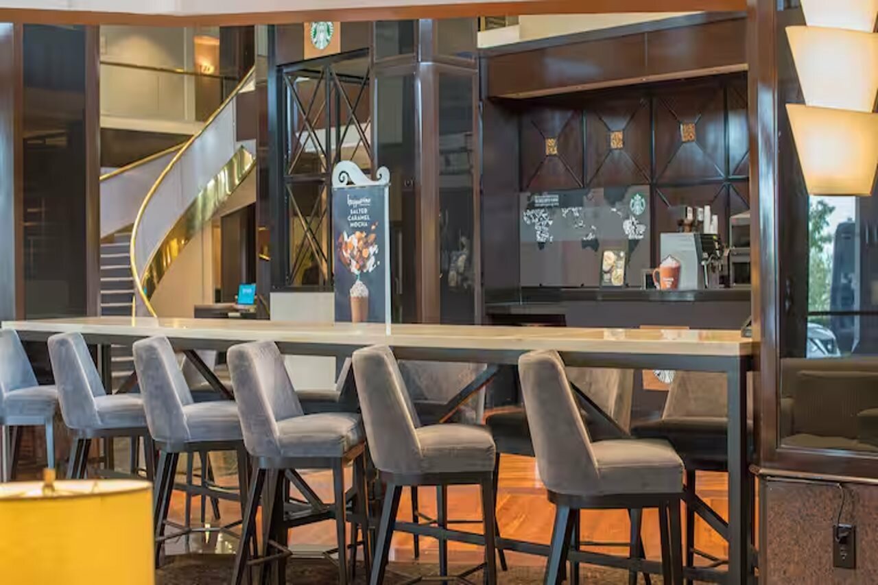 Фото Hilton Newark Airport