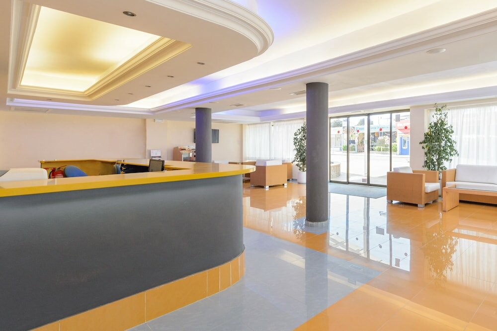 Фото Hotel Vibra S´Estanyol