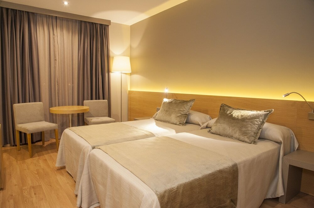 Фото Hotel M. A. Sevilla Congresos