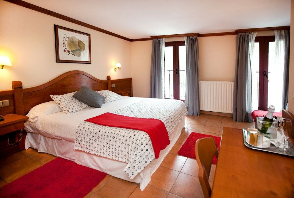 Фото Hotel Montane