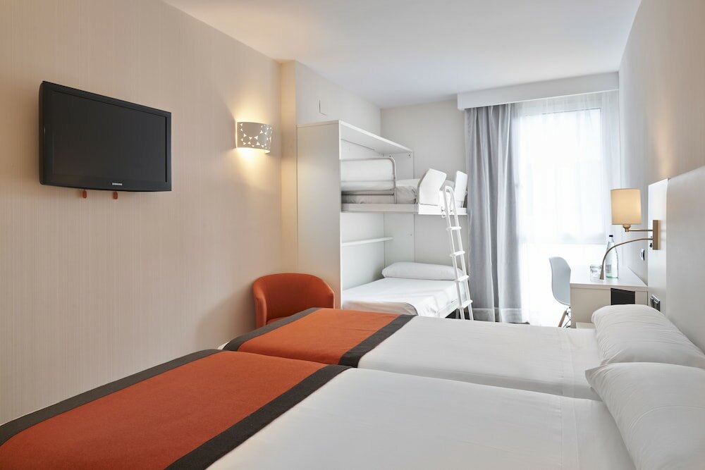 Фото Catalonia Bristol