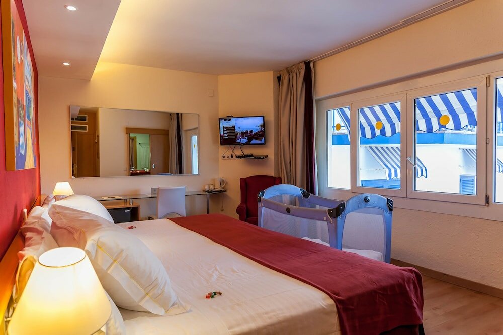 Фото Platjador Hotel