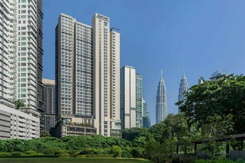 Гостиница Marriott Executive Apartments Kuala Lumpur в Куала-Лумпуре