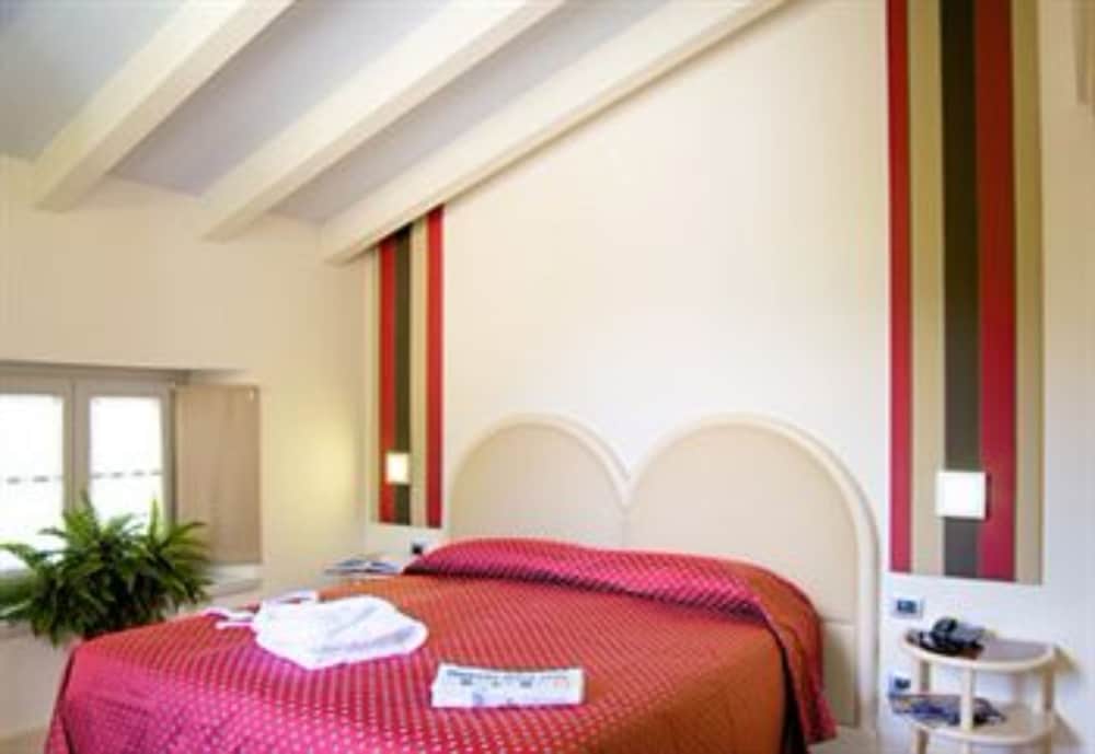 Фото Hotel Centrale BW Signature Collection