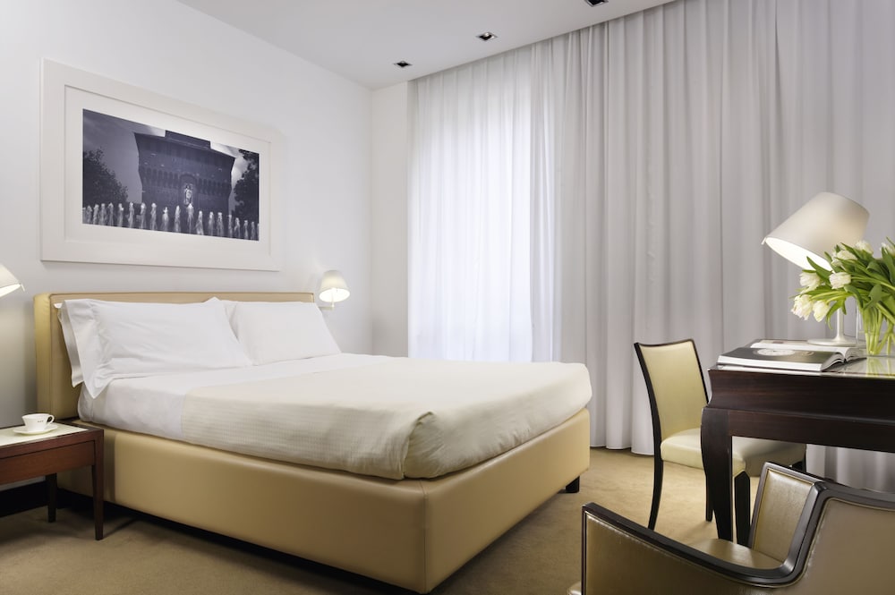 Фото UNAHOTELS Cusani Milano