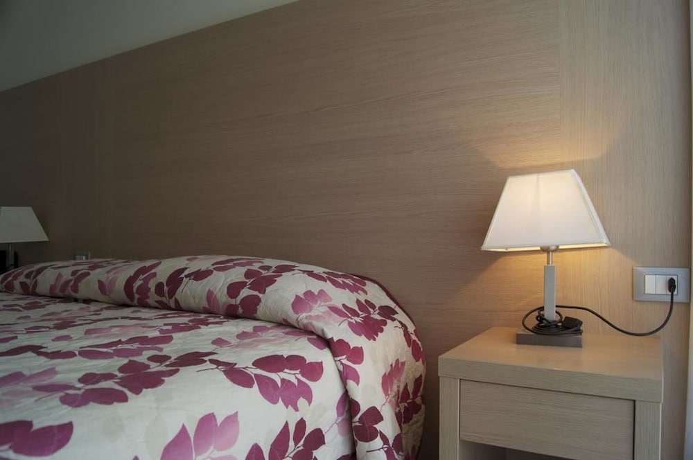 Фото Hotel Aron
