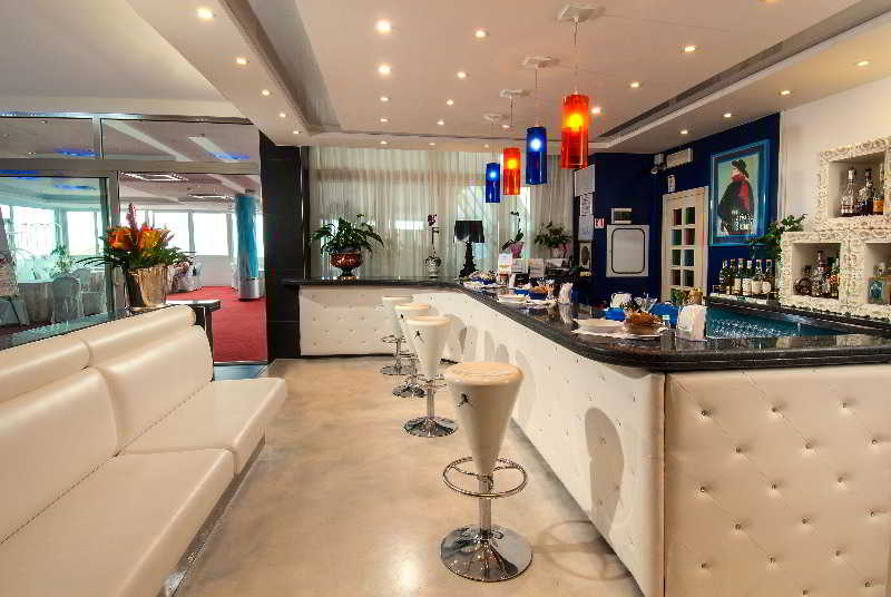 Фото Hotel Mediterraneo