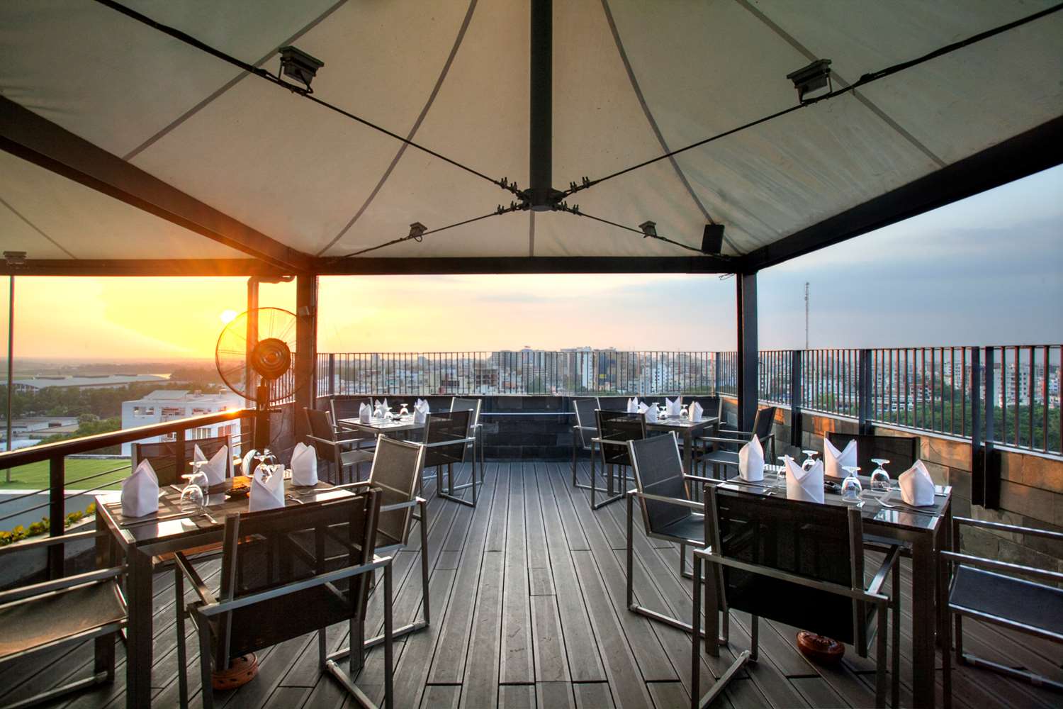 Фото Best Western Plus Maple Leaf