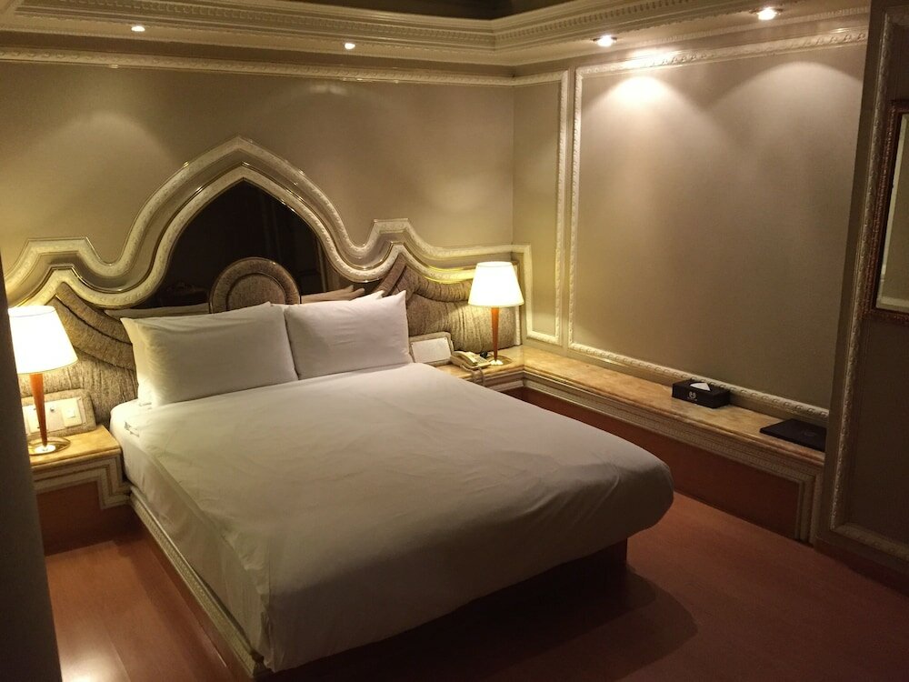 Фото Charming Castle Hotel