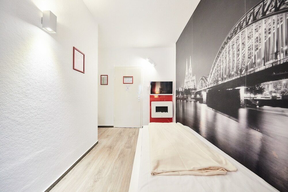 Фото Hotel Alt Deutz City-Messe-Arena