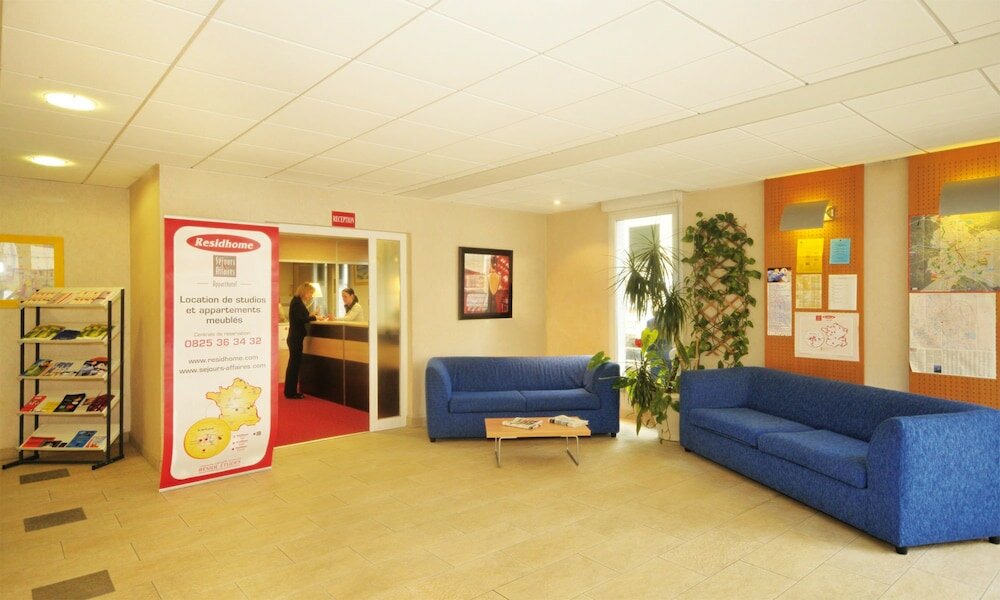 Фото Séjours & Affaires Reims Clairmarais